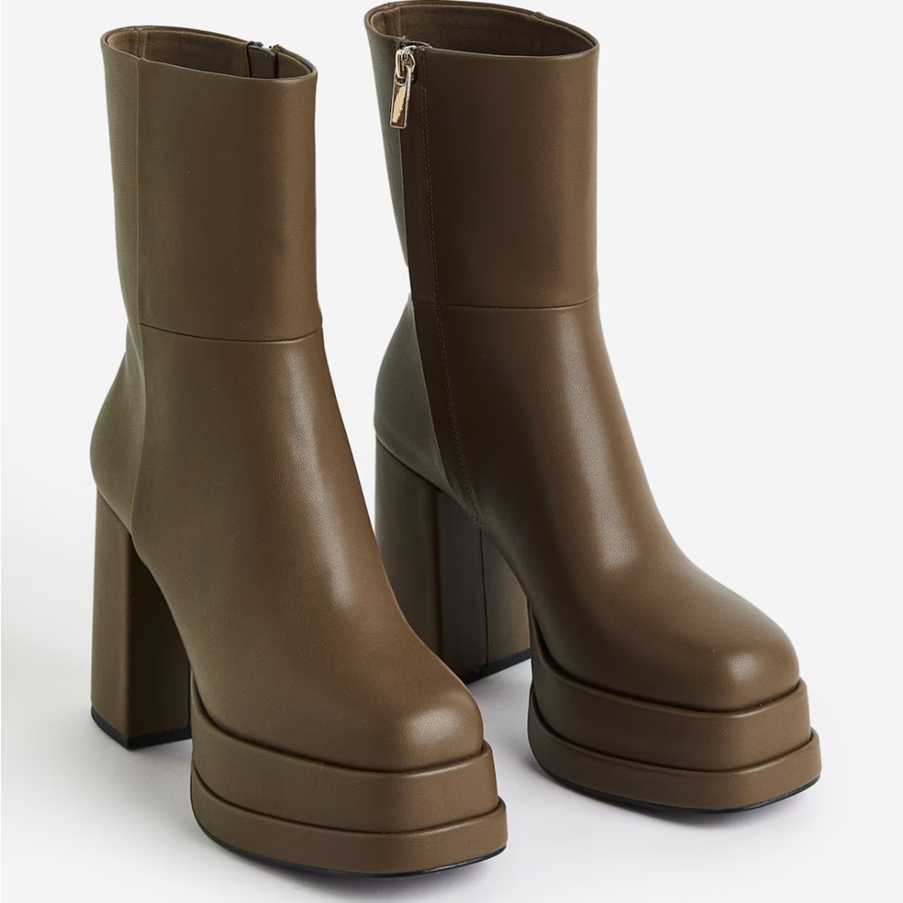 H&M Platform Heeled platforms Boots